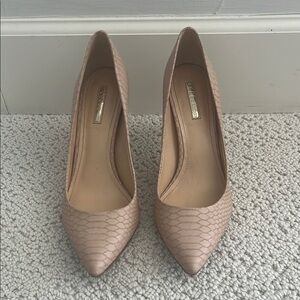BCBG Women's Tan Heels, Size 8